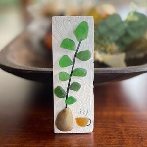 Handmade Green White Floral & Succulents Sea Glass Magnetic Decor - 2 pc set